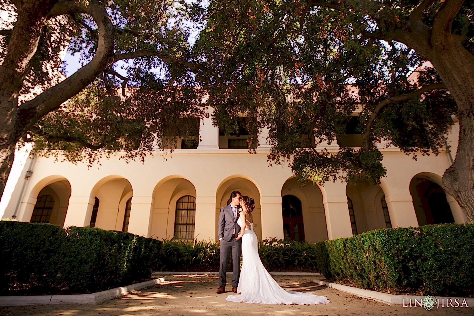015 pasadena city hall first look wedding photography 2000x1333