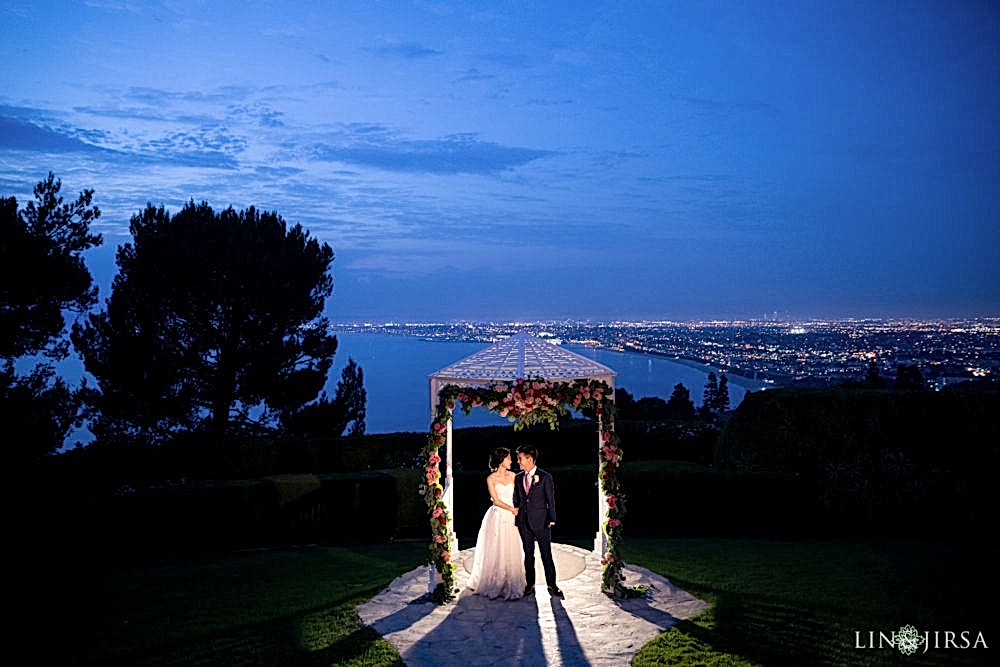 blue hour ocean view wedding photo blue hour ocean view wedding photo