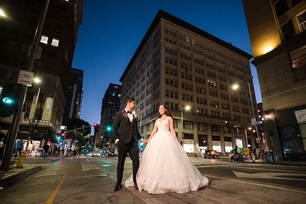 blue hour wedding photo blue hour wedding photo
