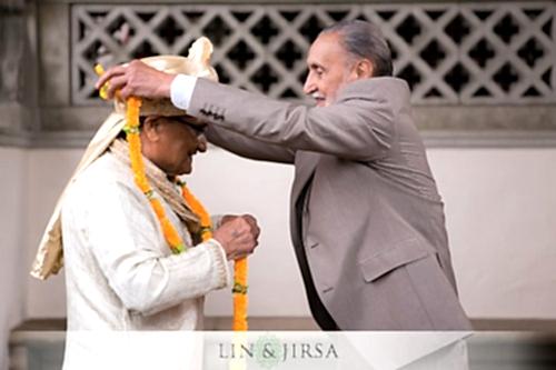 milni-ceremony-garland