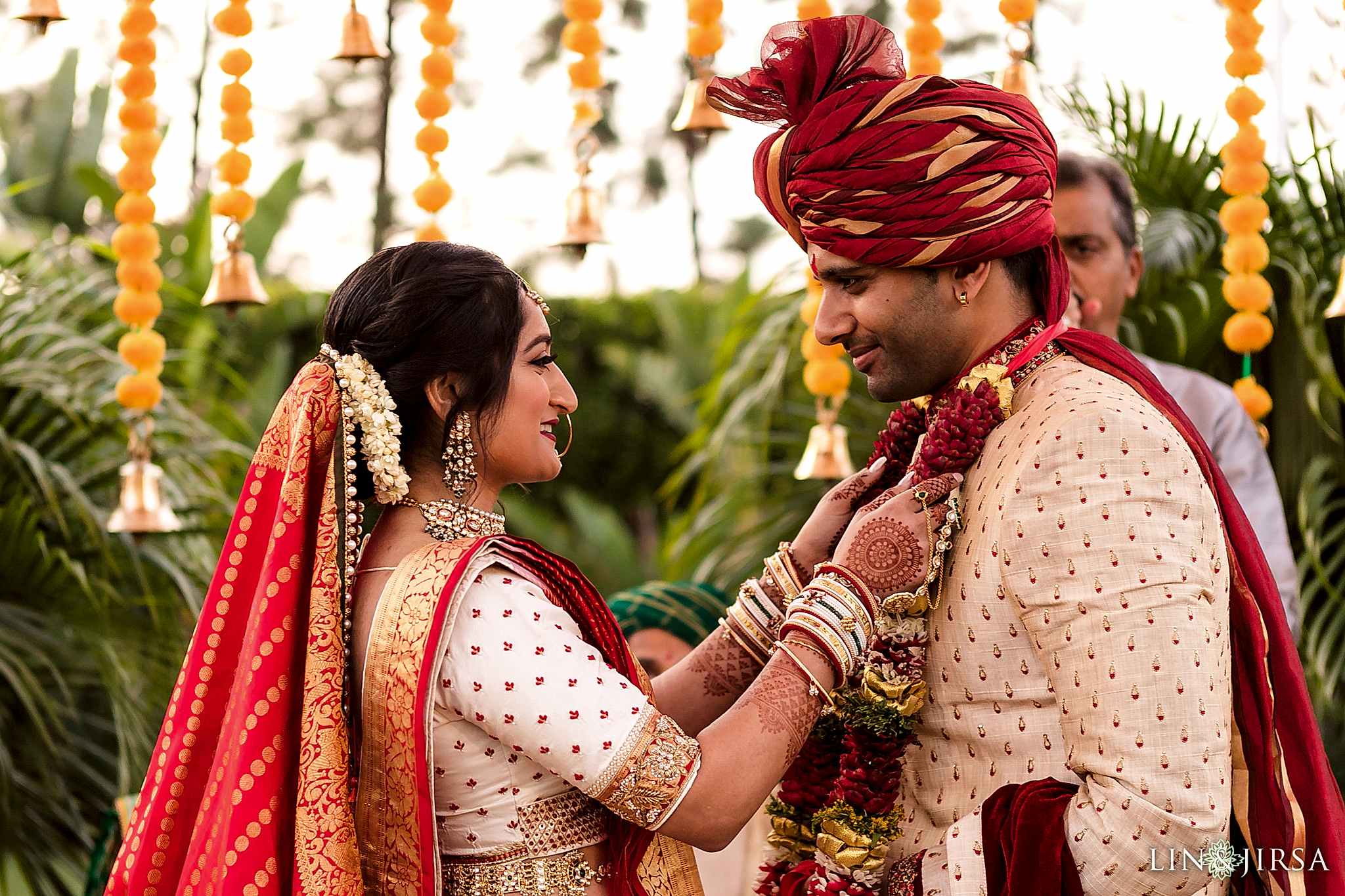 Varmala Hotel Irvine Wedding Photography Varmala Hotel Irvine Wedding Photography